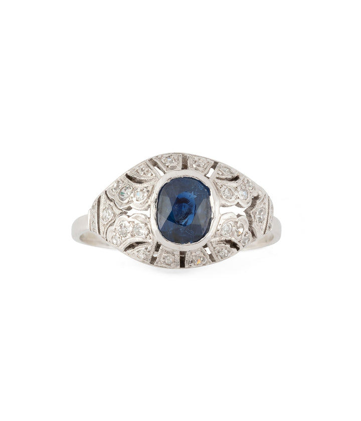Ancienne-bague-platine-diamants-saphirs-Baudel-Caillou-Paris