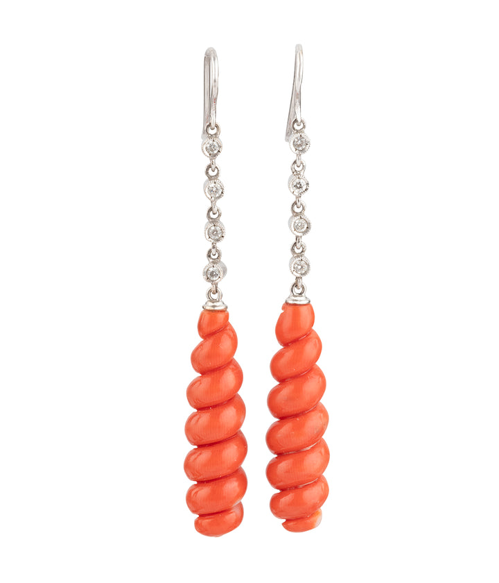 Anciens-pendants-oreilles-corail-Evi-Caillou-Paris