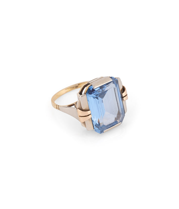 Antique-14k-gold-ring-blue-topaz-gold-Milly-Caillou-Paris