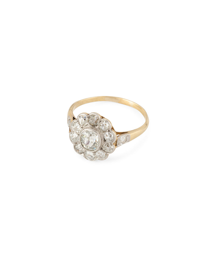 Antique-cluster-ring-diamonds-Aata-Caillou-Paris