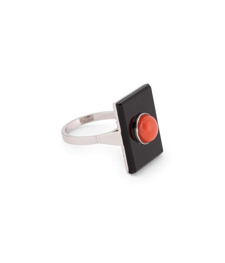 Antique coral onyx ring "Kakima" - Caillou Paris