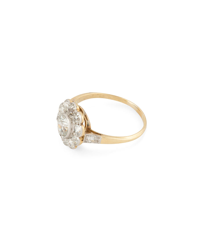 Antique-engagement-ring-diamonds-Aata-Caillou-Paris
