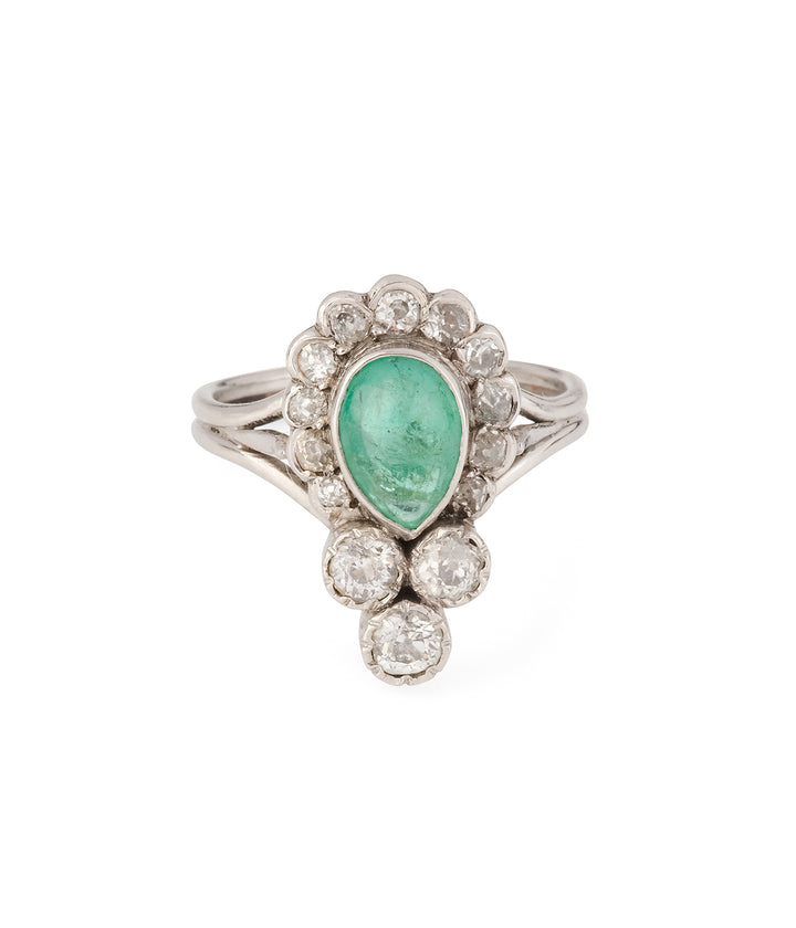 Antique-engagement-ring-emerald-diamonds-Paavo-Caillou-Paris