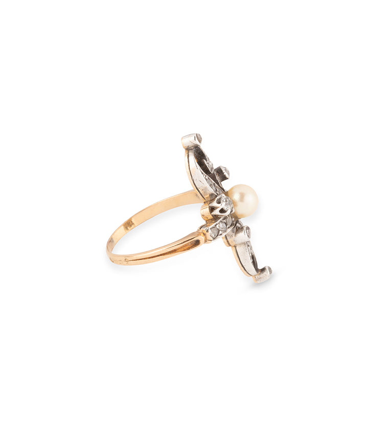 Antique-engagement-ring-pearl-diamonds-Yasuo-Caillou-Paris