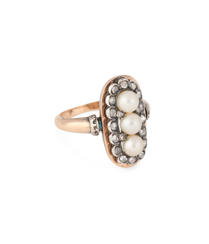 Antique-engagement-ring-pearls-diamonds-Julle-Caillou-Paris