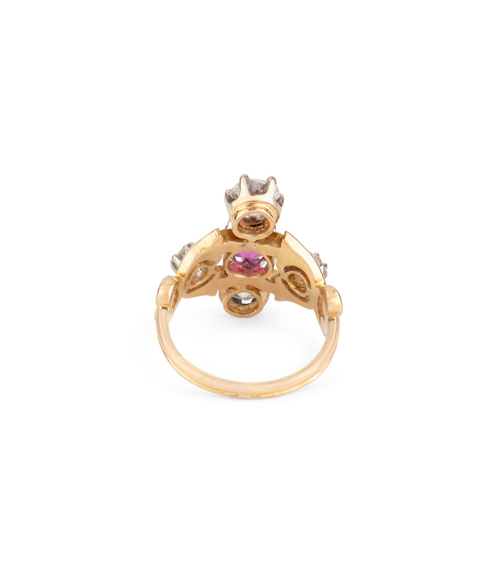 Antique-floral-ring-diamonds-ruby-Arly-Caillou-Paris