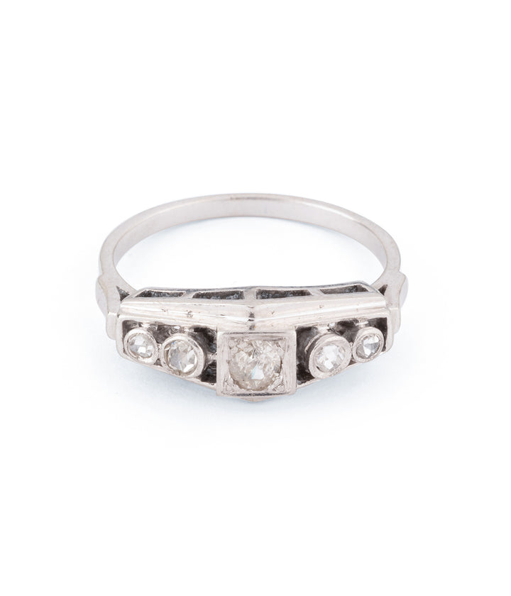 Antique-garter-ring-diamonds-Yahya-Caillou-PAris