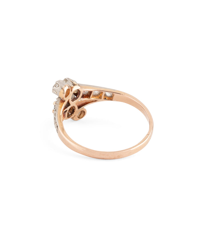 Antique-engagement-ring-diamonds-sapphire-Judi-Caillou-Paris