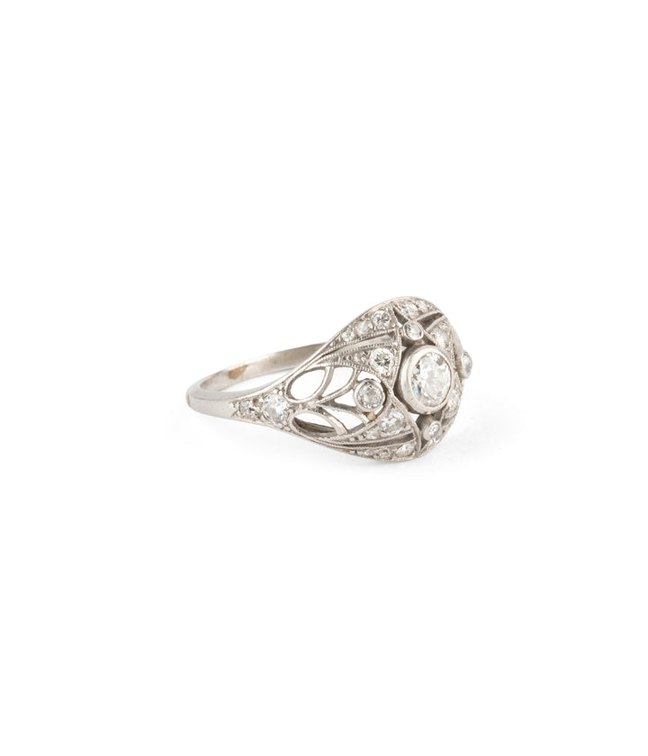 Antique-platinum-ring-diamonds-Maybell-Caillou-Paris