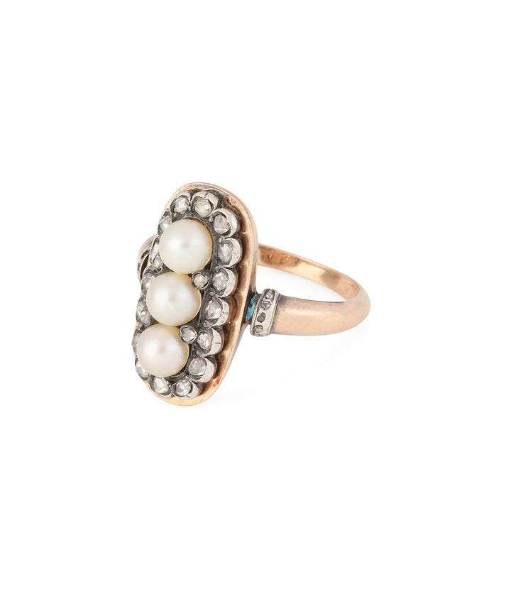 Antique-ring-pearls-diamonds-Julle-Caillou-Paris