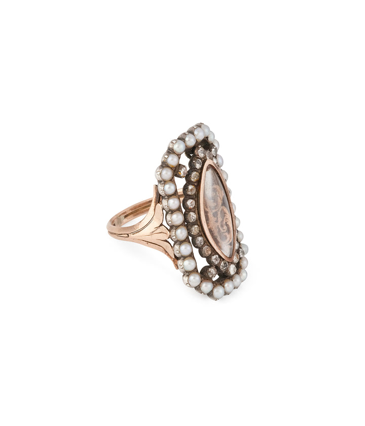 Antique-sentiment-ring-braidedhair-pearls-Nadia-Caillou-Paris