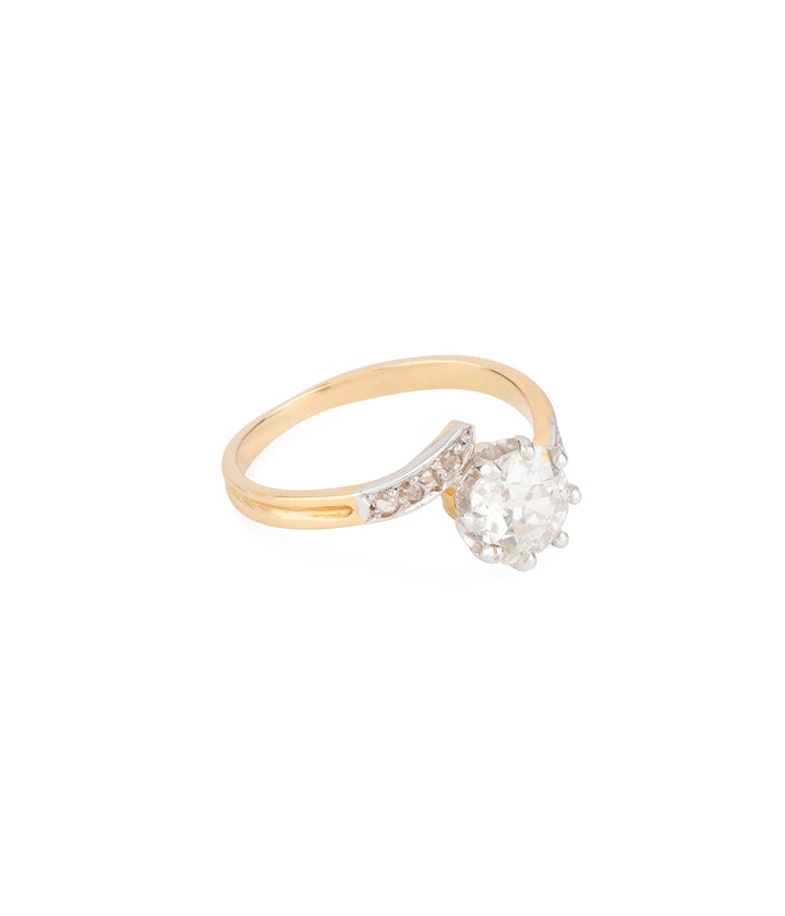 Antique-solitaire-diamond-ring-Xarika-Caillou-Paris