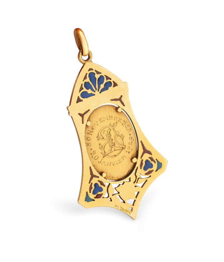 Art-Nouveau-gold-pendant-holy-virgin-Zuzen-Caillou-Paris