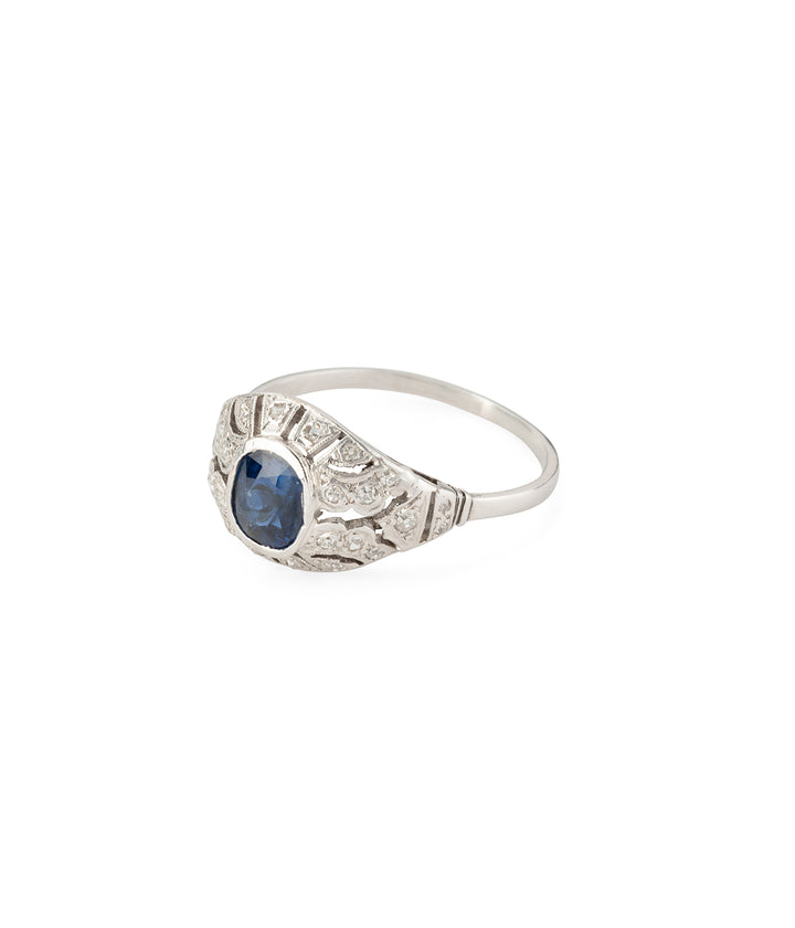 Art-deco-ring-platinum-sapphire-Baudel-Caillou-Paris