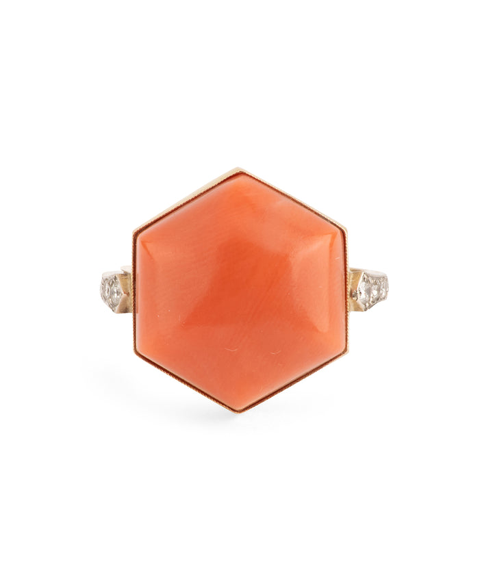 Bague-Art-deco-cabochon-corail-Ennio-Caillou-Paris
