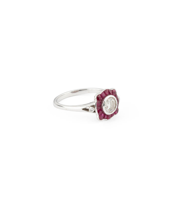 Bague ancienne des annees 40 rubis diamants Nokosi - Caillou Paris