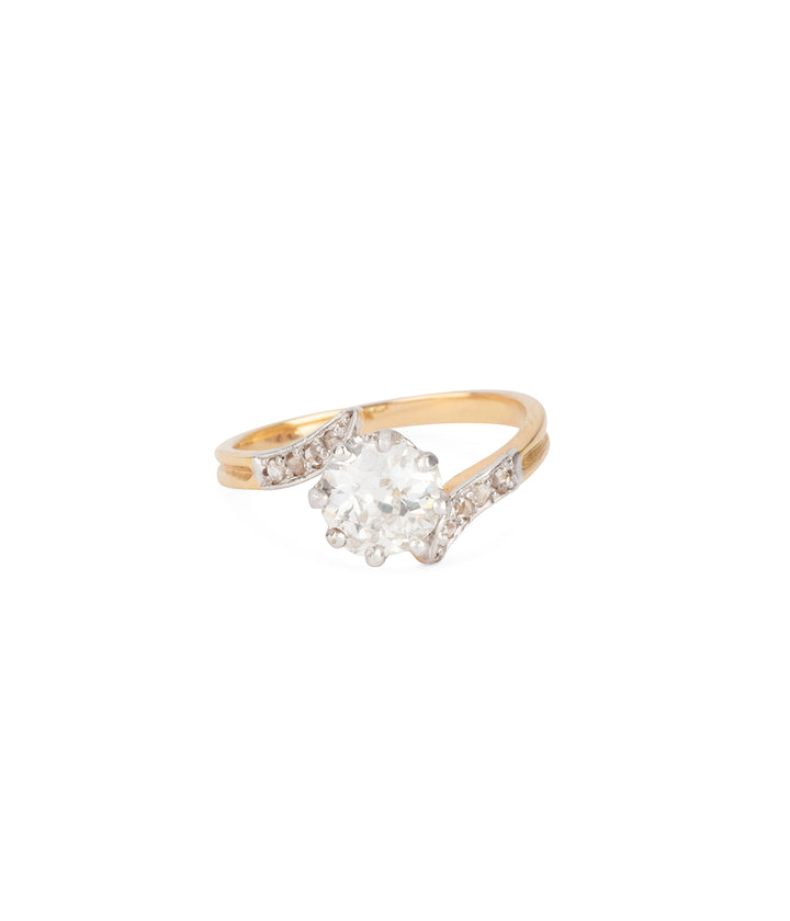 Bague-ancienne-diamant-or-18carats-Xarika-Caillou-Paris