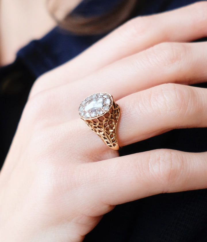 Bague-ancienne-or-18k-diamants-Semeko-Caillou-Paris