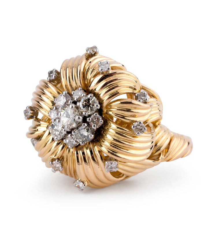 Bague ancienne or "Anissa" gros plan gauche - Caillou Paris