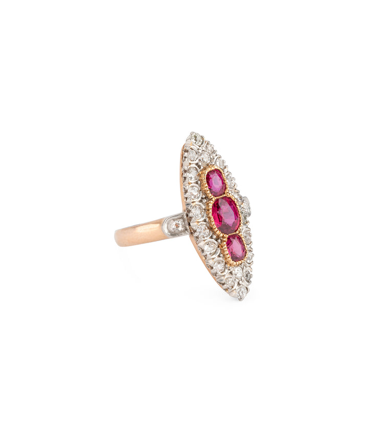 Bague-ancienne-rubis-Franci-Caillou-Paris