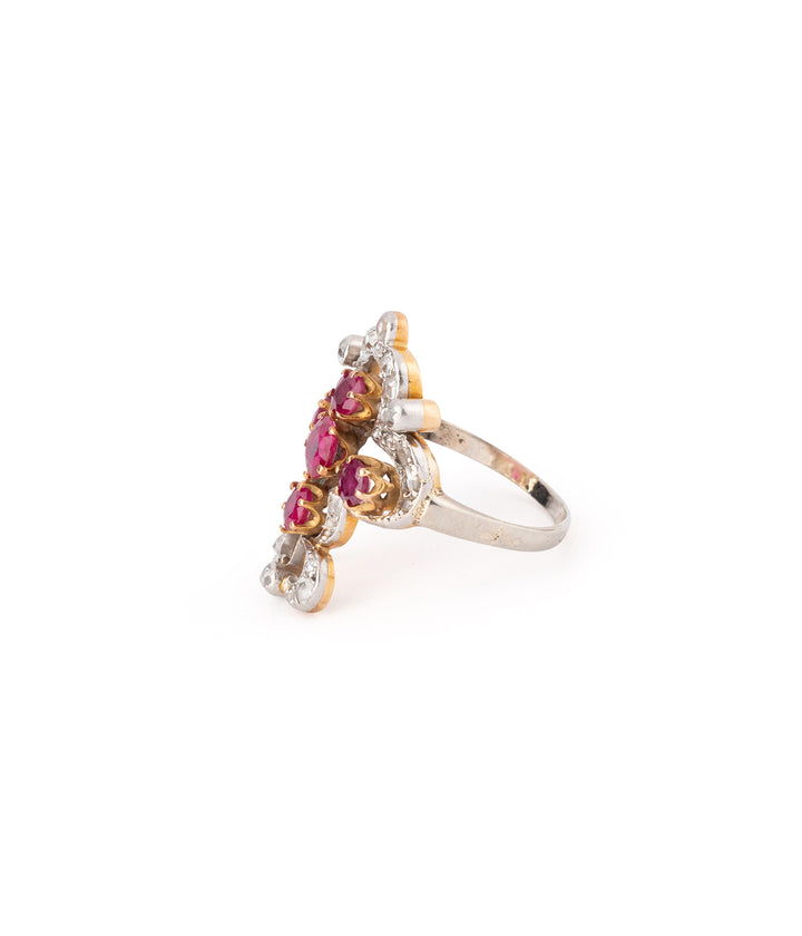 Bague duchesse ancienne en diamants et rubis "Makya" - Caillou Paris