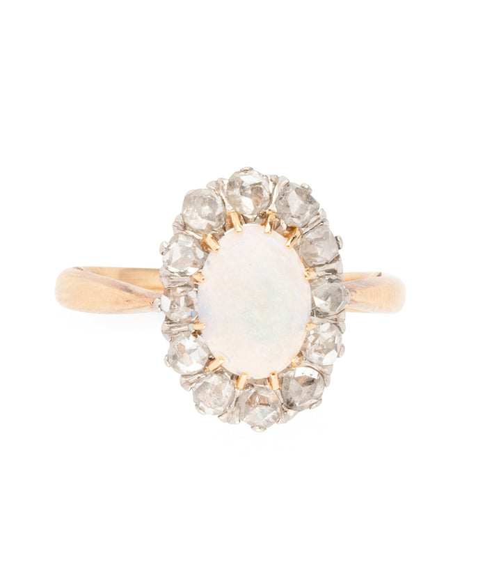 Bague-fiancailles-ancienne-opale-diamants-Wulf-Caillou-Paris