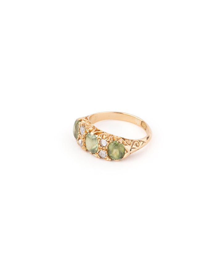 Bague de fiançailles ancienne péridot "Kusumita" - Caillou Paris