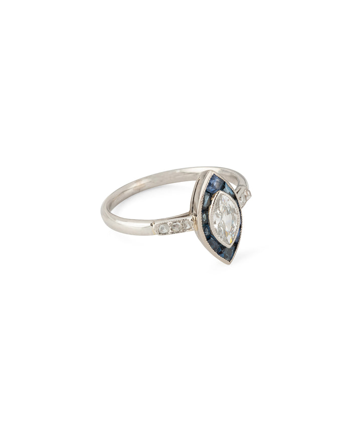 Bague-marquise-saphirs-diamants-Prama-Caillou-Paris