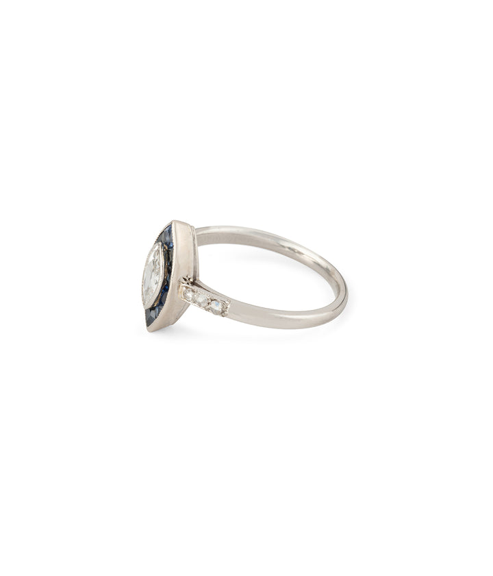 Bague-platine-saphirs-diamants-Prama-Caillou-Paris