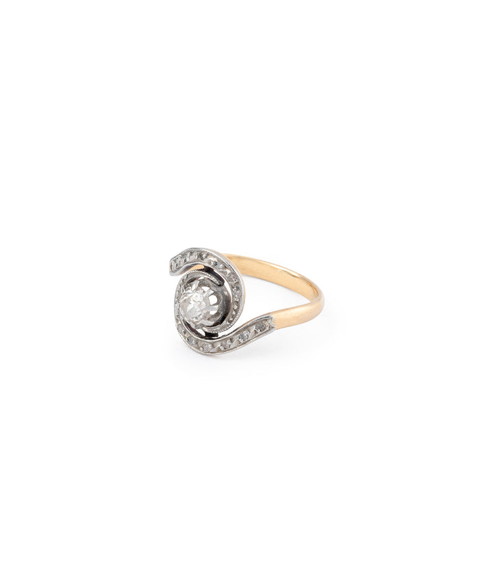 Bague Tourbillon ancienne "Valda" gauche - Caillou Paris