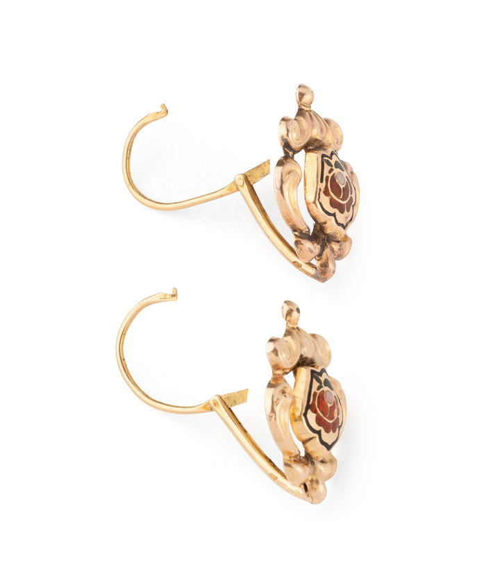 Boucles-oreilles-dormeuses-anciennes-email-Emili-Caillou-Paris
