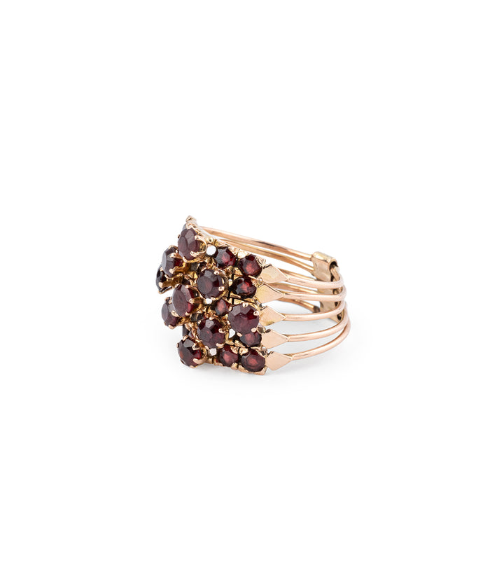 Bague de harem vintage en grenat Aanor gauche - Caillou Paris
