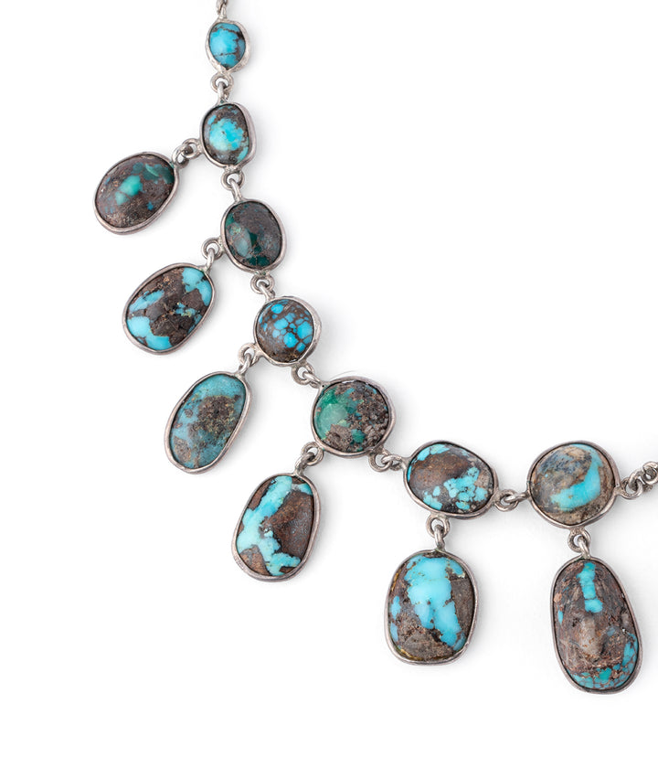 Caillou Paris - Collier draperie ancien turquoise “Alfredo” gros plan