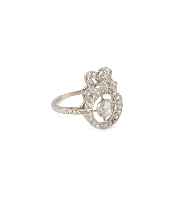 Edwardian-platinum-ring-diamonds-Risto-Caillou-Paris