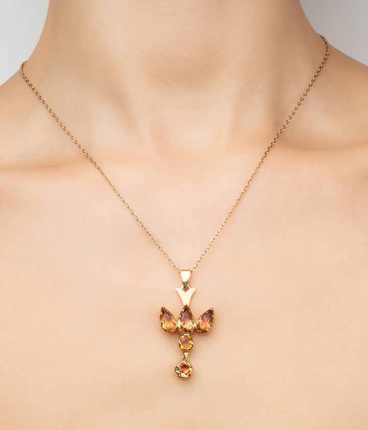 Foiled-citrine-Holy-Spirit-Carite-Caillou-Paris