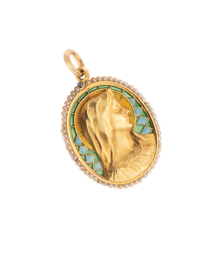 Medaille-religieuse-ancienne-or-email-Gueltas-Caillou-Paris