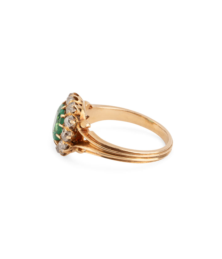 Victorian-cluster-ring-diamonds-emerald-Bich-Caillou-Paris