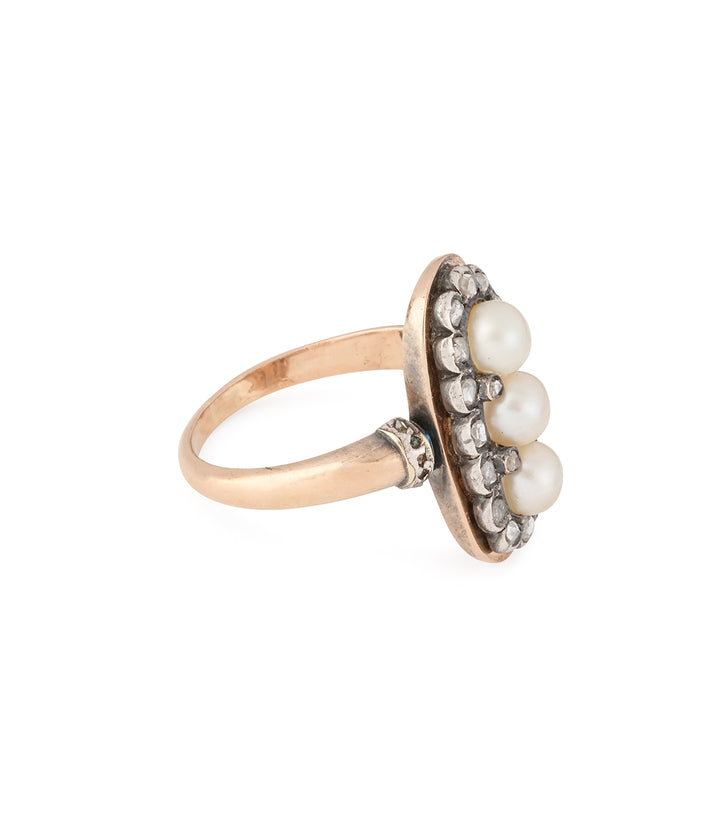 Victorian-engagement-ring-pearls-diamonds-Julle-Caillou-Paris