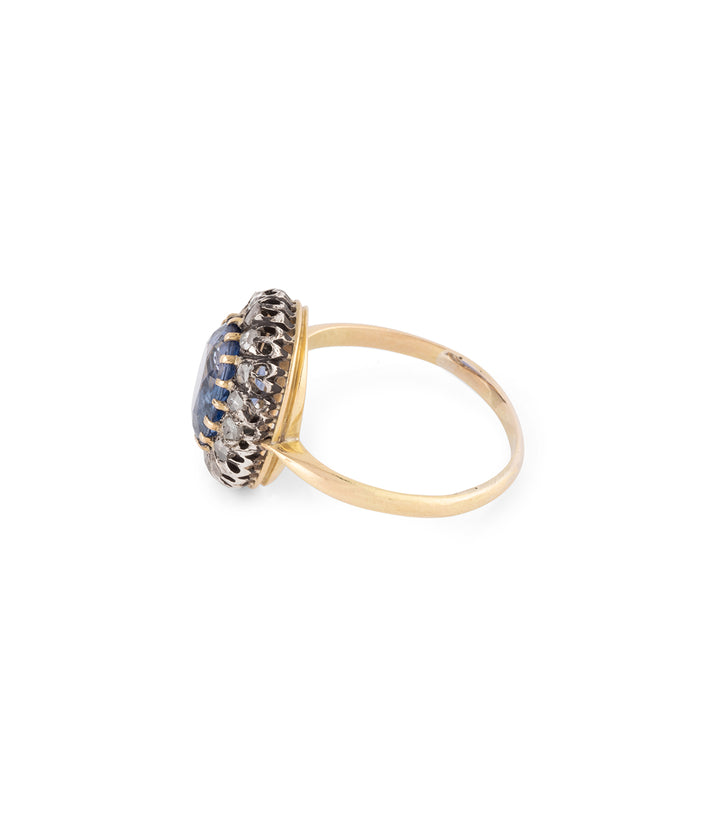 Victorian-engagement-ring-sapphire-Burak-Caillou-Paris