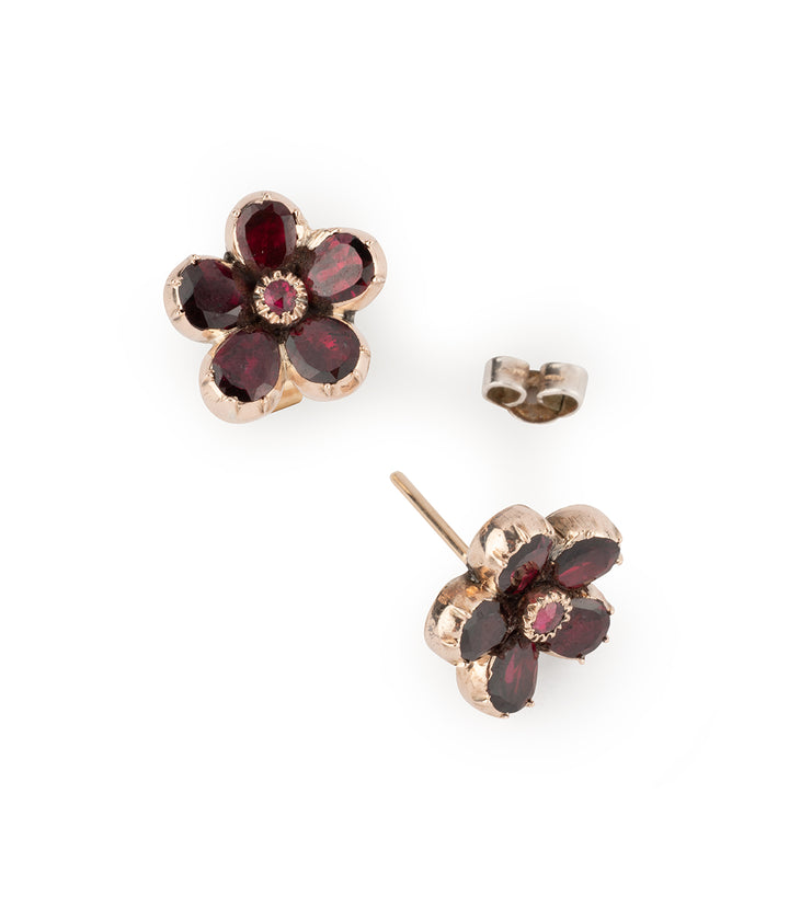 Victorian-floral-earrings-pink-gold-garnet-Jeana-Caillou-Paris