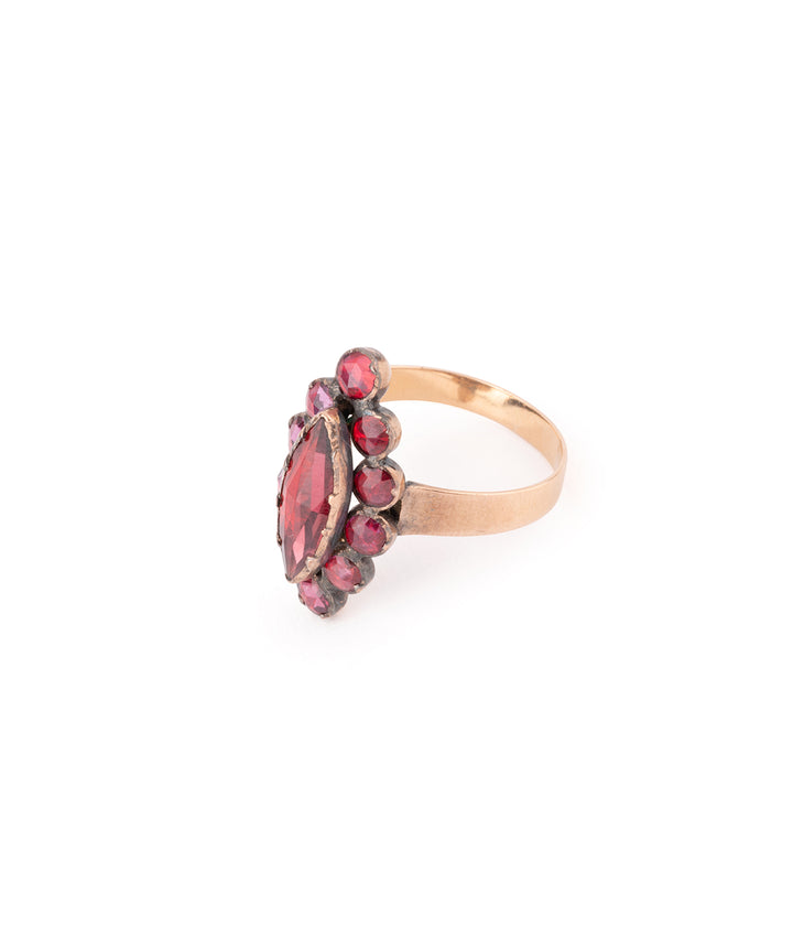 Victorian garnet ring in gold "Iniya" - Caillou Paris