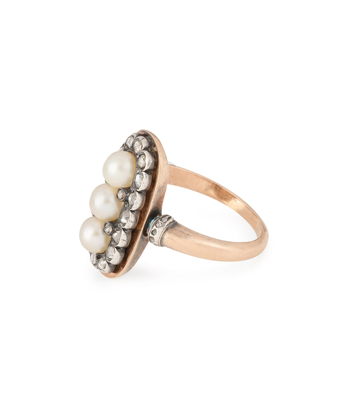 Victorian-gold-ring-pearls-diamonds-Julle-Caillou-Paris