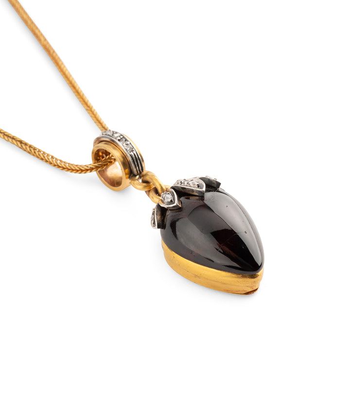 Victorian-necklace-pearshapped-garnet-Kera-Caillou-Paris