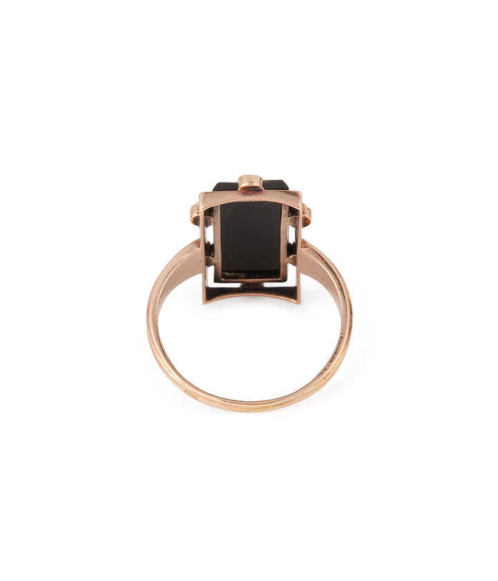 Vintage-cameo-ring-18k-gold-Yvi-Caillou-Paris