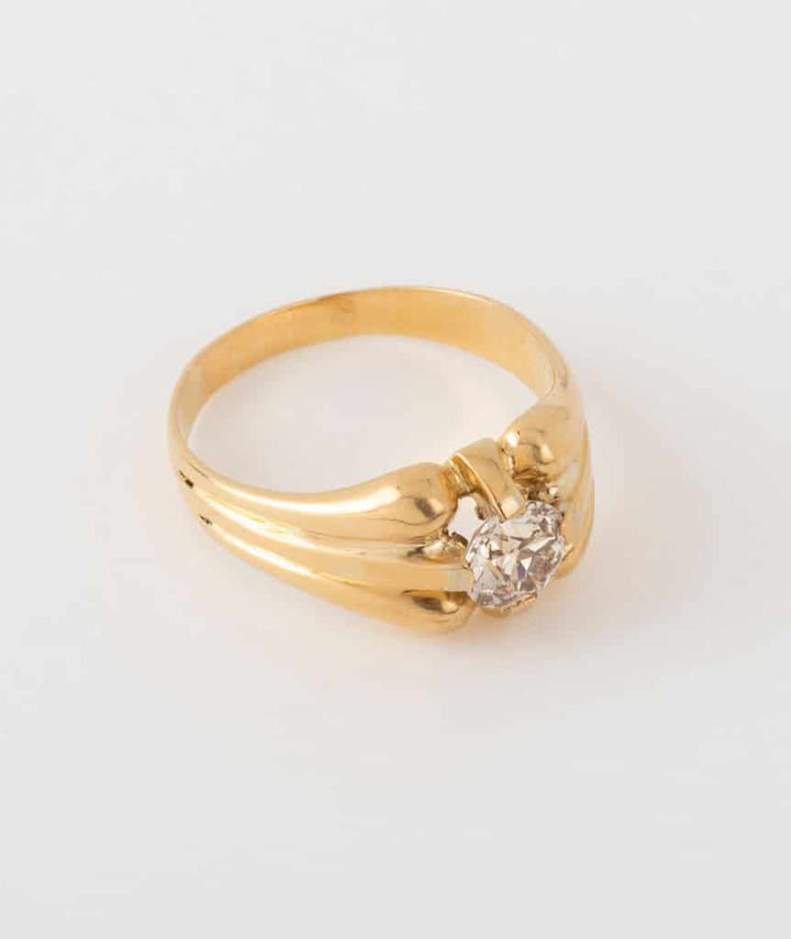 Bague jonc diamant côté