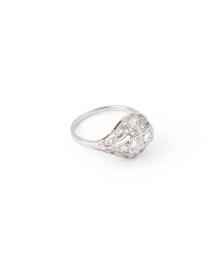 Caillou Paris - Bague Art deco diamants Premendra droite