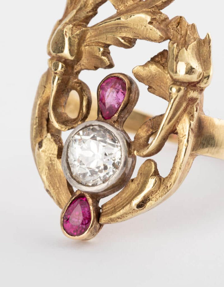 Caillou Paris - Bague Art nouveau Houxi gros plan 1