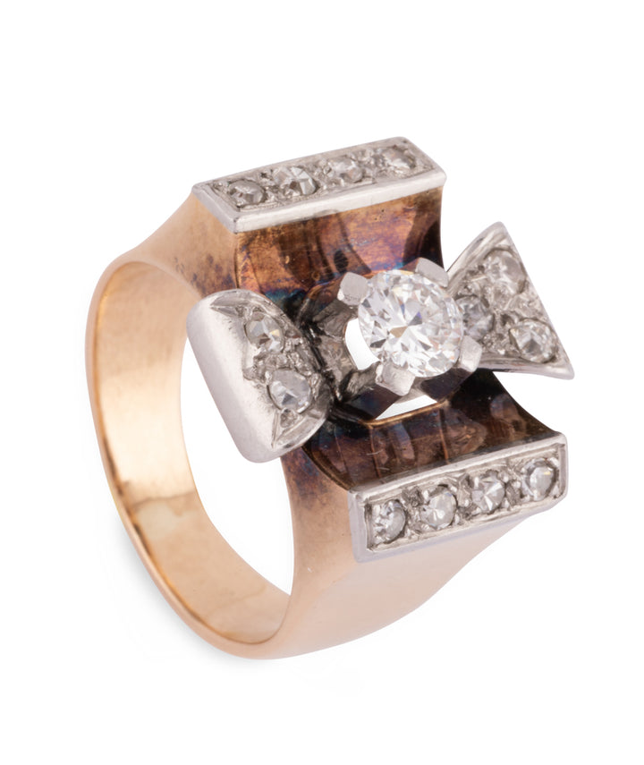 Caillou Paris Bague Tank Or Et Diamants Arie Gros Plan 2