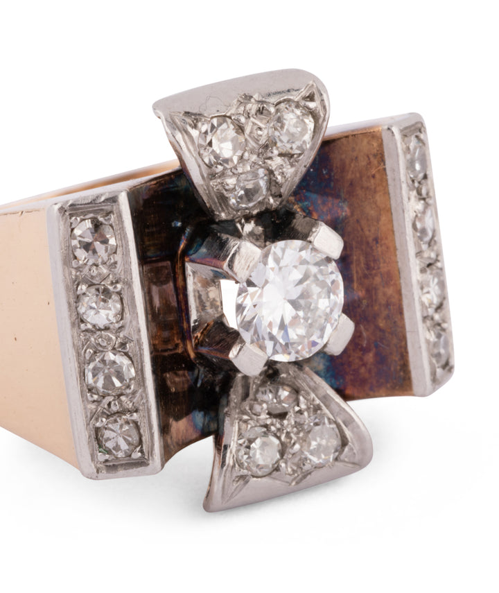 Caillou Paris Bague Tank Or Et Diamants Arie Gros Plan 3