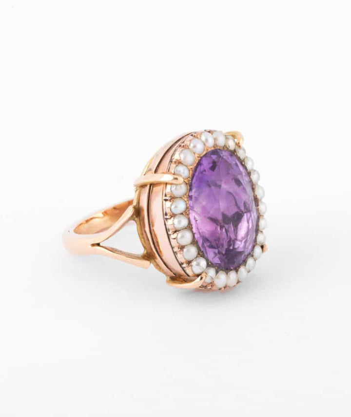 Caillou Paris - Bague ancienne Assia gros plan droite